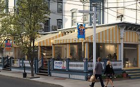 The Carroll Villa Hotel