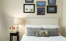 The Carroll Villa Hotel